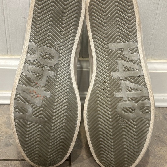 P448 White and Gray Low-Top Sneakers with Suede Finish - Picture 4 of 8